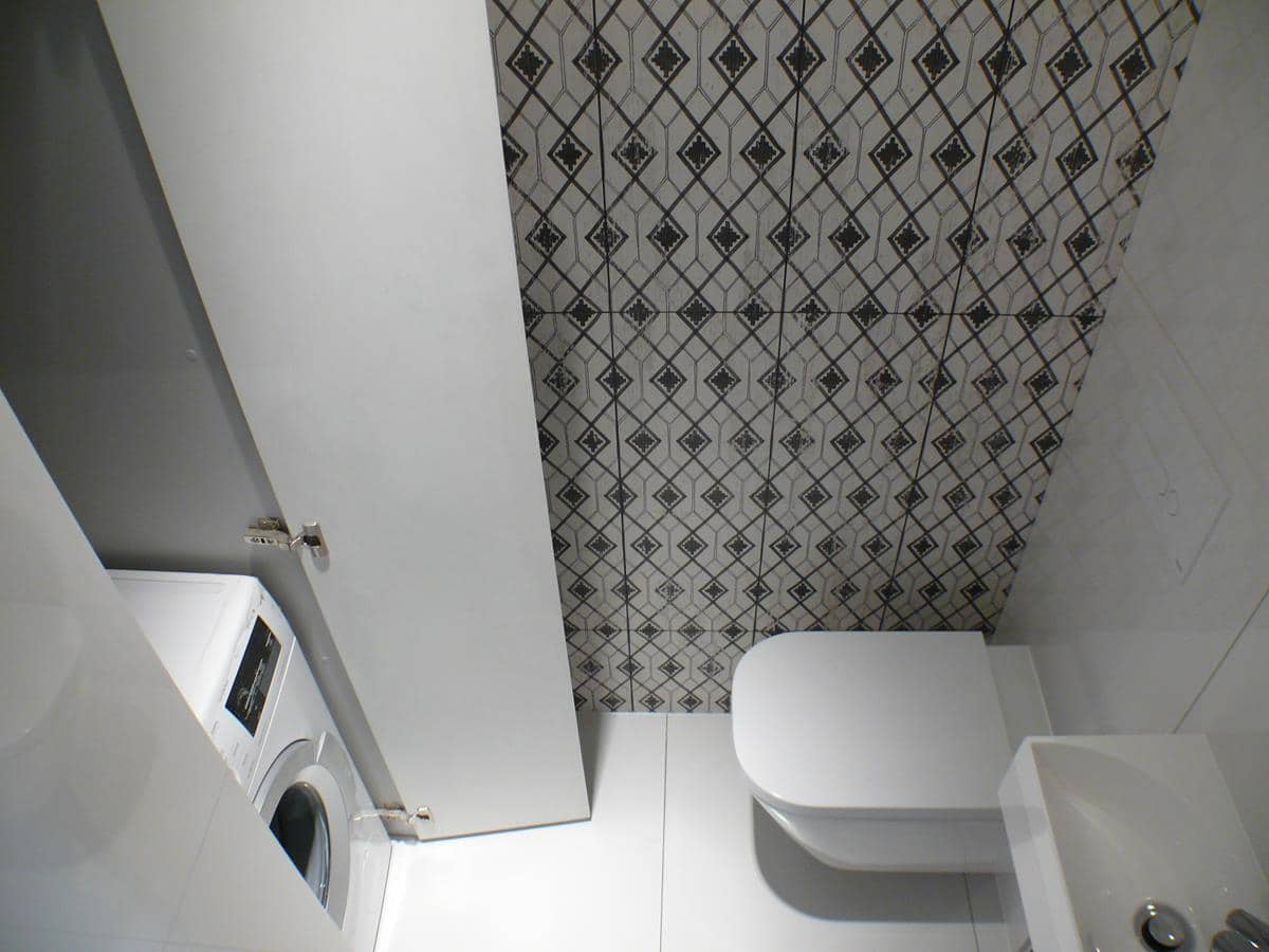 Projekty z wykonaniem, architekci wnętrz - wc z pralką