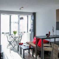 Porządek na kwadracie – czyli jak utrzymać czystość w małym mieszkaniu